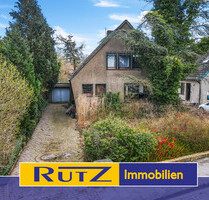 Delmenhorst-Bungerhof Sanierungsbedürftiges Einfamilienhaus mit Garage und großzügigem Grundstück