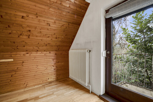 Schlafzimmer mit Balkon - 
