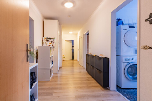 Flur - 3 Zimmer Dachgeschoßwohnung zur Miete in Ganderkesee