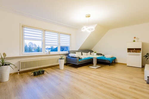 Wohnzimmer - 3 Zimmer Dachgeschoßwohnung in Ganderkesee