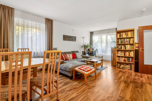 Wohn-/Esszimmer - 2 Zimmer Erdgeschoßwohnung zum Kaufen in Delmenhorst