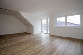 Wohnzimmer - Dachgeschoßwohnung mit 140,00 m&sup2; in Ganderkesee zur Miete