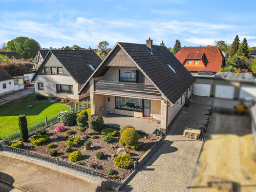 Aussenansicht - 5 Zimmer Einfamilienhaus zum Kaufen in Delmenhorst / Stickgras