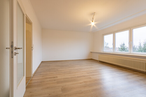 Wohnzimmer 2 - Dachgeschoßwohnung mit 83,00 m&sup2; in Ganderkesee zur Miete