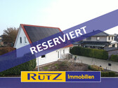 Reserviert - Berne Modernes Einfamilienhaus mit Wärmepumpe und PV-Anlage in ruhiger Wohnsiedlung