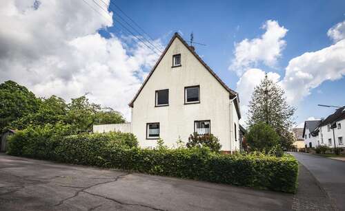 Außenansicht - 6 Zimmer Einfamilienhaus zum Kaufen in Güllesheim