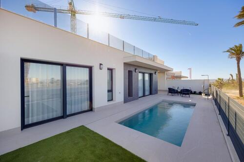 Foto - Villa in Torrevieja zum Kaufen