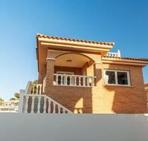 Villa in Rojales - 499.000,00&nbsp;EUR Kaufpreis, ca.&nbsp; 199,00&nbsp;m&sup2; in Rojales (PLZ: )