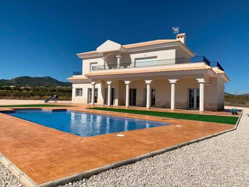 Foto - Villa in Pinoso - 505.000,00&nbsp;EUR Kaufpreis, ca.&nbsp; 225,00&nbsp;m&sup2;