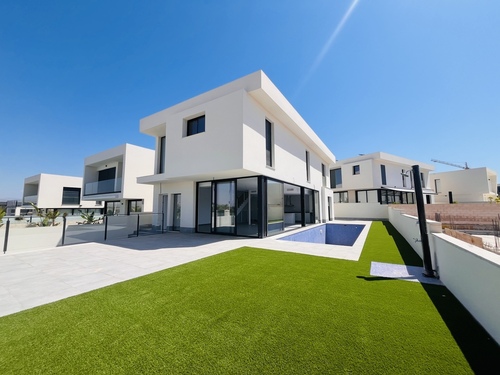 Foto - Villa in Gran Alacant - 605.000,00 EUR Kaufpreis, ca.  146,00 m²