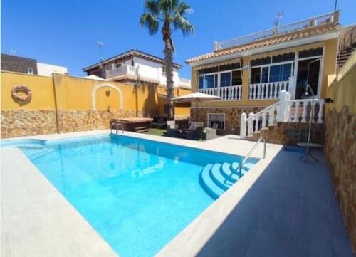 Foto - Villa zum Kaufen in Torrevieja