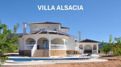 Foto - Villa in Pinoso - 430.000,00 EUR Kaufpreis, ca.  197,00 m²