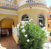 Villa in Villamartin - 345.000,00&nbsp;EUR Kaufpreis, ca.&nbsp; 160,00&nbsp;m&sup2; in Villamartin (PLZ: )