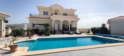 Foto - Haus in Pinoso, Alicante - 475.000,00 EUR Kaufpreis, ca.  10.468,00 m²
