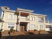 Foto - Haus in Yecla, Murcia - 720.000,00 EUR Kaufpreis, ca.  4.500,00 m²