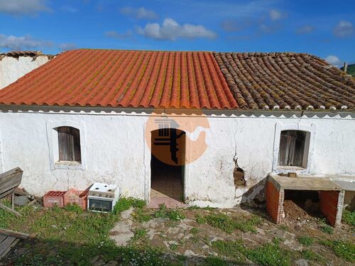 Foto - Haus in Castro Marim, Faro - 175.000,00 EUR Kaufpreis, ca.  85.380,00 m²