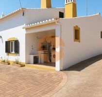 Haus in Cachopo, Faro - 320.000,00 EUR Kaufpreis, ca.  58.202,00 m² in Cachopo (PLZ: )