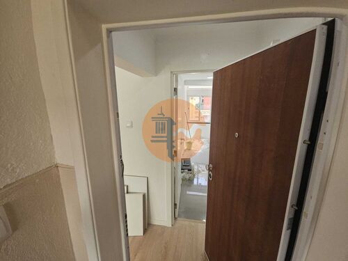 Foto - 3 Zimmer Etagenwohnung zum Kaufen in Odivelas