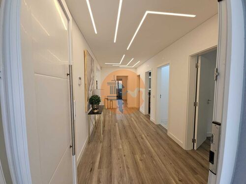 Foto - Einfamilienhaus in Almada zum Kaufen