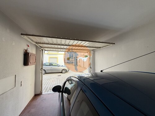 Foto - Garage in Monte Gordo, Faro - 80.000,00&nbsp;EUR Kaufpreis, ca.&nbsp; 27,00&nbsp;m&sup2;