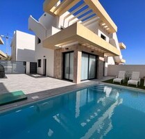 Haus in Los Montesinos, Alicante