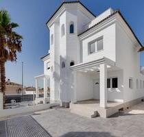 Villa in San Fulgencio - 275.000,00&nbsp;EUR Kaufpreis, ca.&nbsp; 109,00&nbsp;m&sup2; in San Fulgencio (PLZ: )