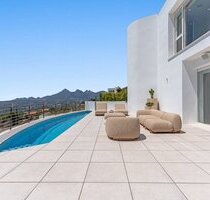 Villa in Altea - 2.146.000,00&nbsp;EUR Kaufpreis, ca.&nbsp; 616,00&nbsp;m&sup2; in Altea (PLZ: )
