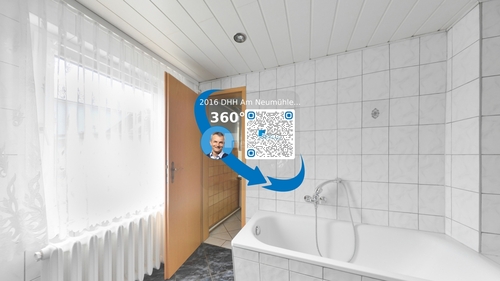 Im Badezimmer mit Wanne - 