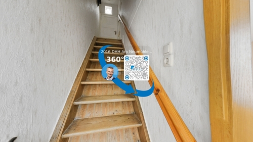 Der Flur Vordereingang zur Treppe - 