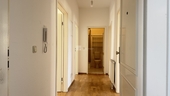 In die Wohnung hinein - 