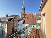 Panorama Balkon Altstadt und Domblick - Etagenwohnung mit 65,64 m&sup2; in Schwerin zur Miete