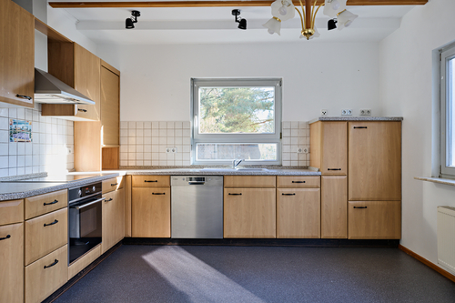 Die Küche mit Terrassenausgang - 