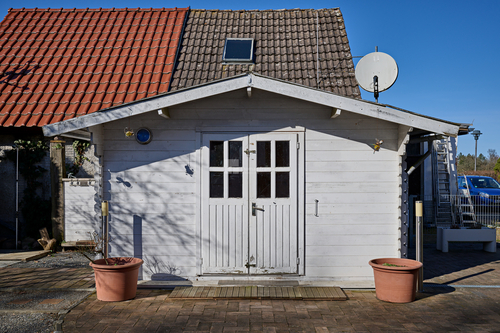 Das Gartenhaus hinter dem Haus zum Nachbarn - 