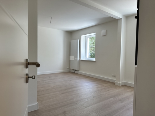 vom Flur in die Wohnküche - Etagenwohnung mit 80,00 m&sup2; in Schwerin zur Miete