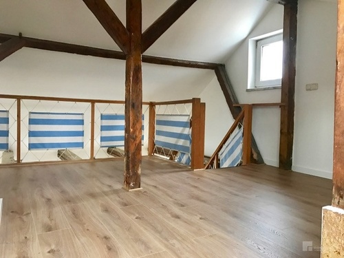 Oben - 2 Zimmer Maisonettenwohnung in Schwerin