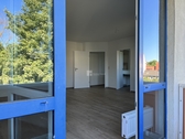 vom Balkon hinein - 3 Zimmer Etagenwohnung zur Miete in Schwerin
