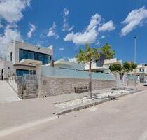 Villa in San Miguel de Salinas - 849.000,00&nbsp;EUR Kaufpreis, ca.&nbsp; 372,00&nbsp;m&sup2; in San Miguel de Salinas (PLZ: )