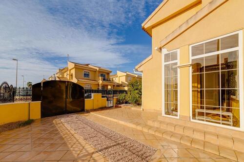 Foto - Villa in Orihuela Costa zum Kaufen