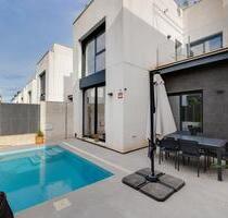 Villa in Orihuela Costa - 369.900,00&nbsp;EUR Kaufpreis, ca.&nbsp; 90,00&nbsp;m&sup2; in Orihuela Costa (PLZ: )