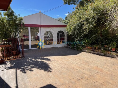 Foto - Gewerbegrundstück in Ador zum Kaufen