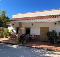 Villa in Ontinyent - 150.000,00&nbsp;EUR Kaufpreis, ca.&nbsp; 128,00&nbsp;m&sup2; in Ontinyent (PLZ: )