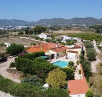 Villa in LOlleria - 245.000,00&nbsp;EUR Kaufpreis, ca.&nbsp; 296,00&nbsp;m&sup2; in L'Olleria (PLZ: )