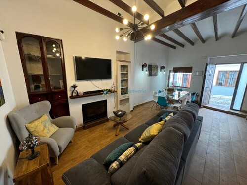 Foto - Einfamilienhaus in Oliva - 198.000,00&nbsp;EUR Kaufpreis, ca.&nbsp; 150,00&nbsp;m&sup2;