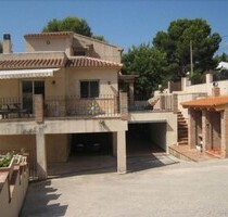 Villa in Oliva - 500.000,00&nbsp;EUR Kaufpreis, ca.&nbsp; 375,00&nbsp;m&sup2; in Oliva (PLZ: )