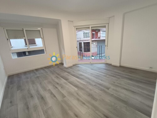 Foto - Appartement in Oliva - 700,00&nbsp;EUR Kaltmiete, ca.&nbsp; 90,00&nbsp;m&sup2;