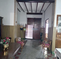 Einfamilienhaus in Villalonga - 100.000,00&nbsp;EUR Kaufpreis, ca.&nbsp; 210,00&nbsp;m&sup2; in Villalonga (PLZ: )