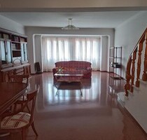 Einfamilienhaus in Oliva - 275.000,00&nbsp;EUR Kaufpreis, ca.&nbsp; 250,00&nbsp;m&sup2; in Oliva (PLZ: )