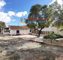 Einfamilienhaus in Cullar - 98.000,00&nbsp;EUR Kaufpreis, ca.&nbsp; 161,00&nbsp;m&sup2; in Cullar (PLZ: )