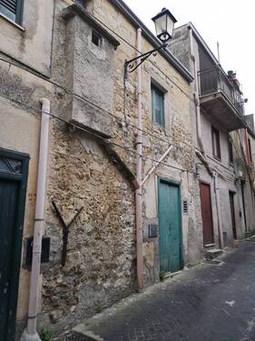 Foto - Haus in Giuliana, Palermo - 14.000,00&nbsp;EUR Kaufpreis,