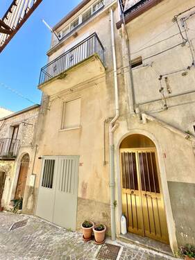 Foto - Haus in Giuliana, Palermo - 39.000,00&nbsp;EUR Kaufpreis,